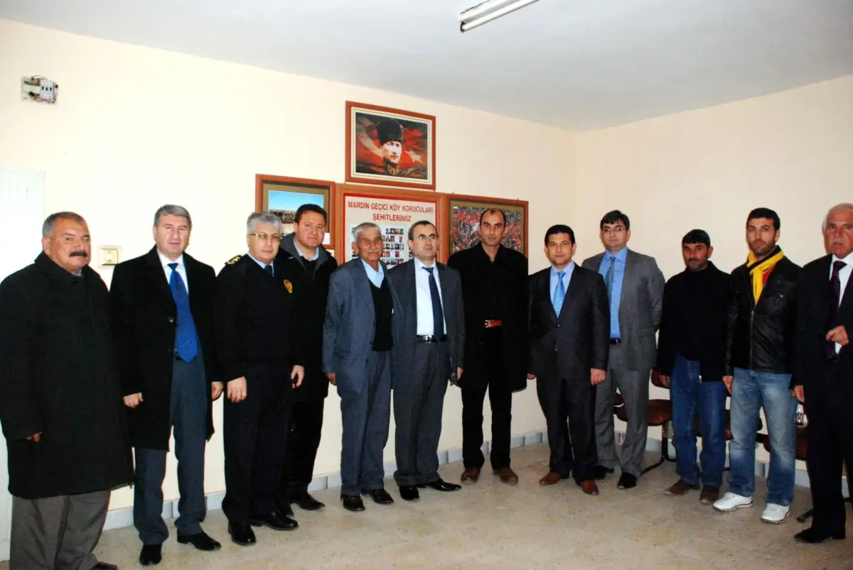 Mardin Emniyet Müdürü Kara\'dan Kızıltepe Korucular Derneği\'ne Ziyaret