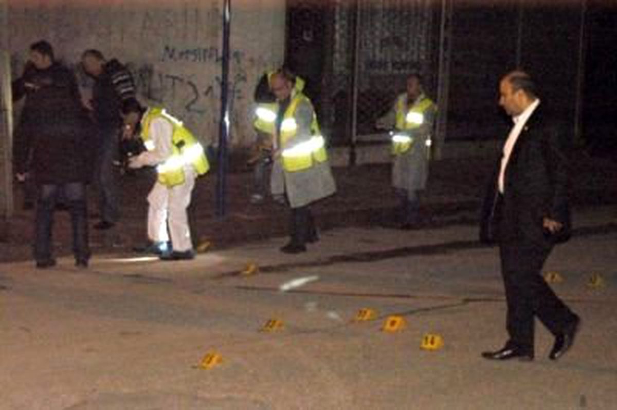 Mersin'de Polise Kalaşnikoflu Saldırı
