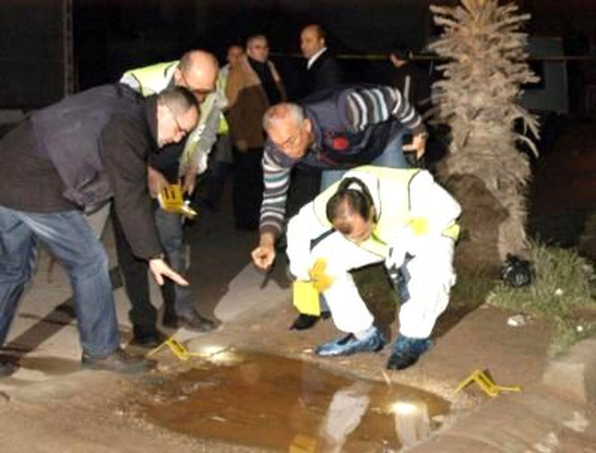 Mersin'de Zırhlı Polis Aracına Silahlı Saldırı