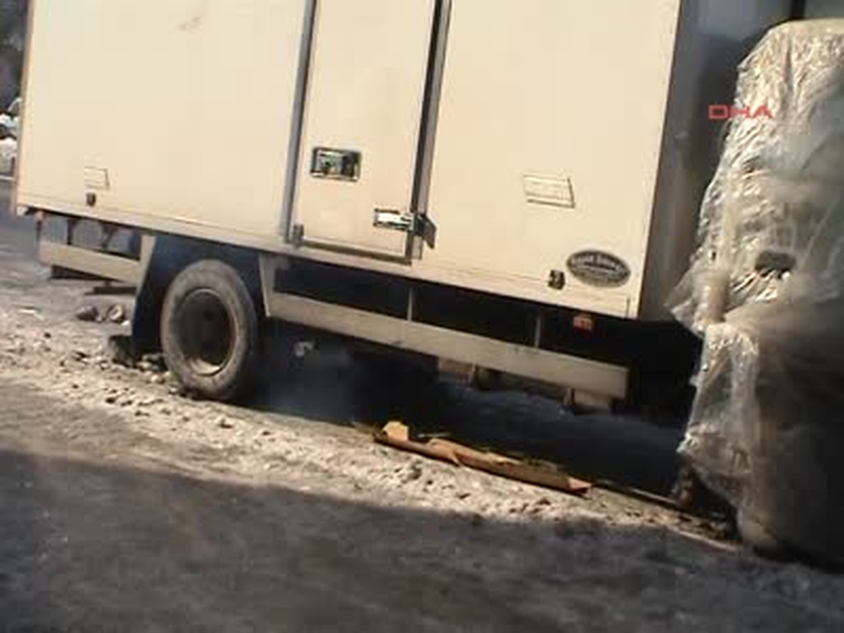 Ev Ve Otomobiller Poşete Girdi