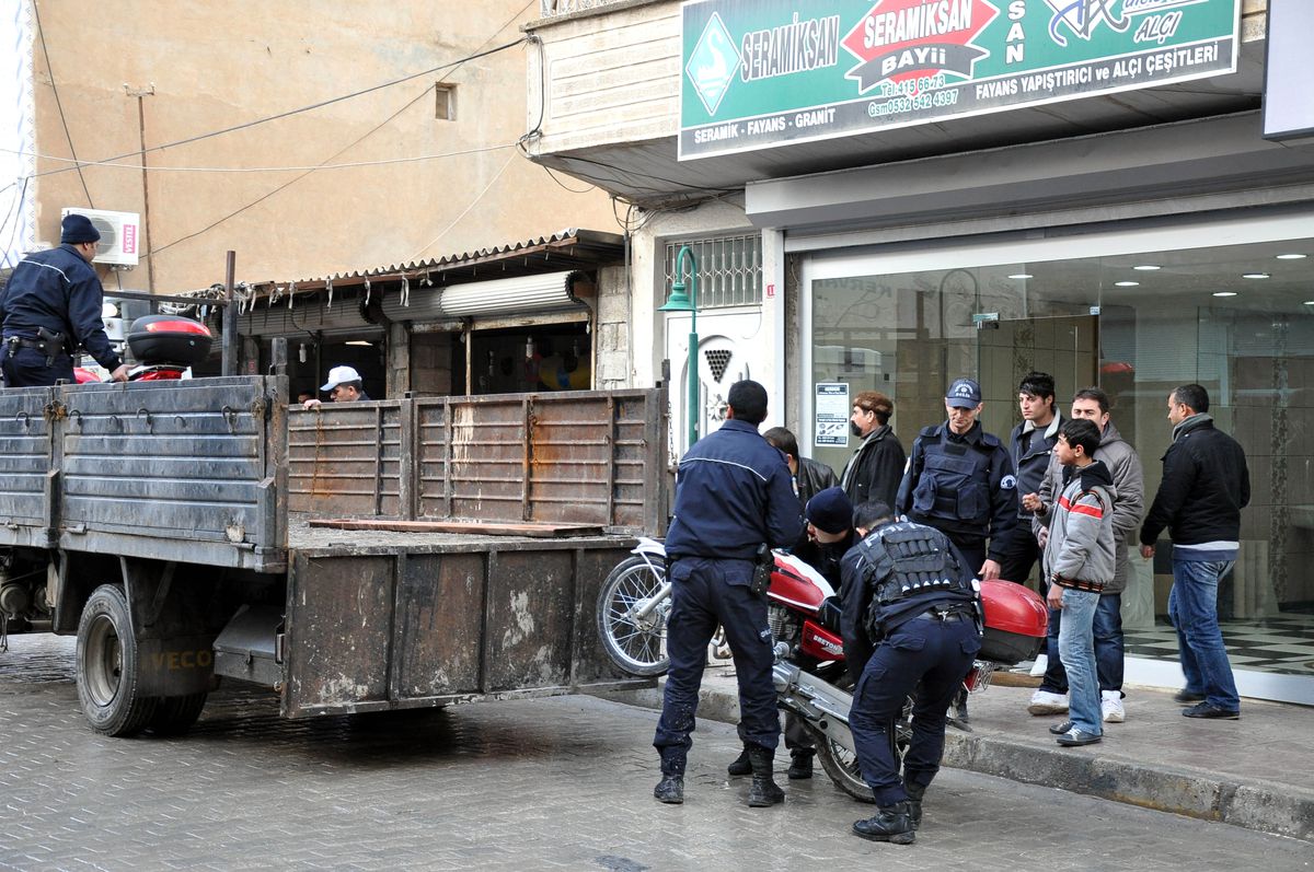 Nusaybin'de Plakasız Motosiklet Denetimi