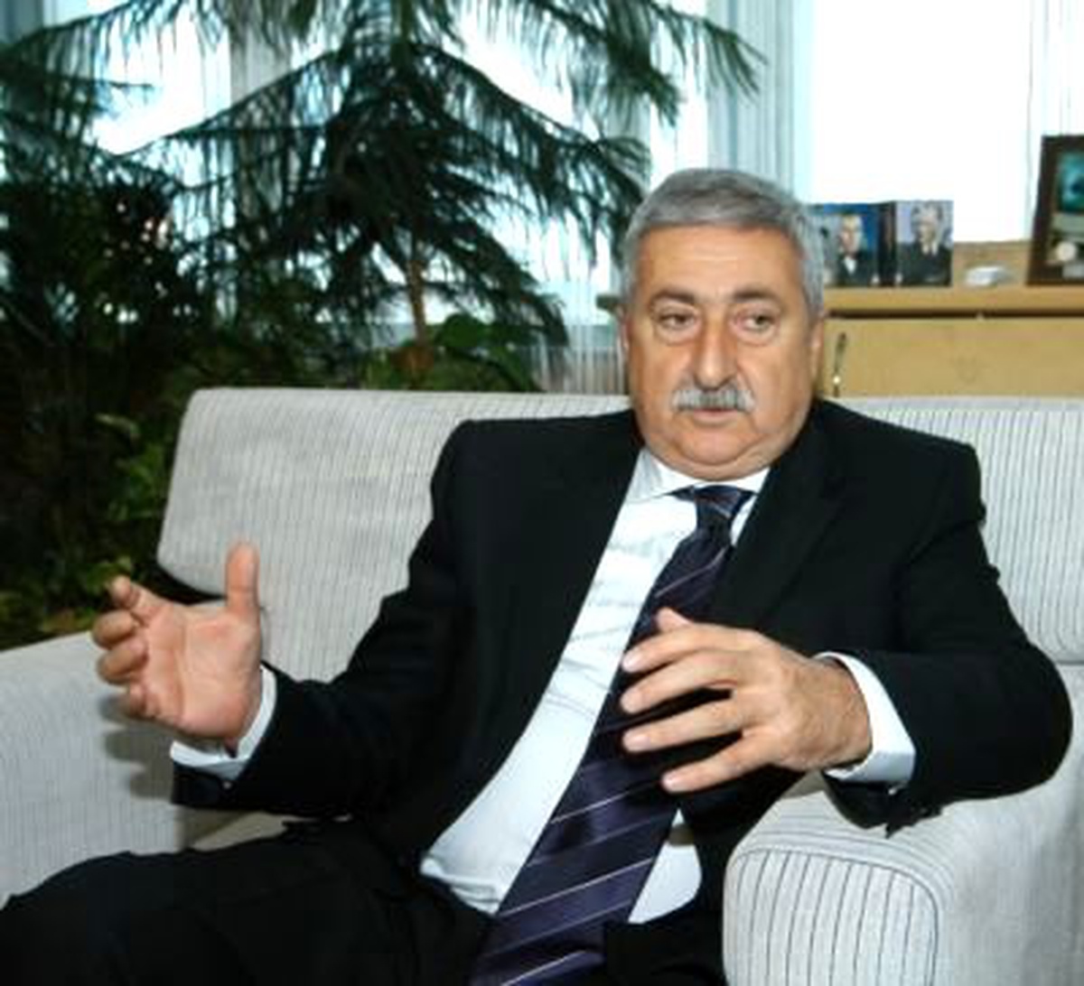 Palandöken'den 'Korsan Taksiciler Cirit Atıyor' Uyarısı