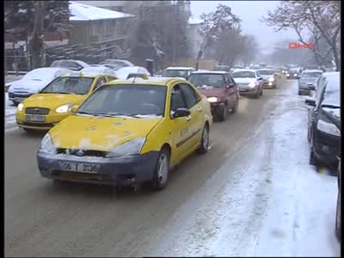 Protokol Yolu'ndaki Kazalar Kameralara Böyle Yansıdı