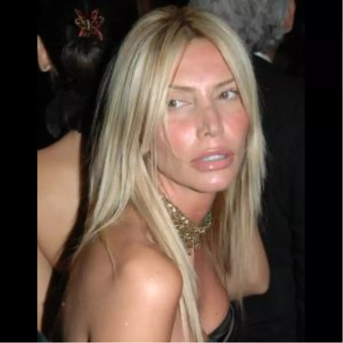 "Sen Programları Karıştırdın Elif!"