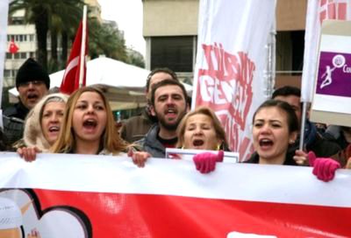 Türkiye Gençlik Birliği'nden 'Gençliğe Hitabe' Eylemi