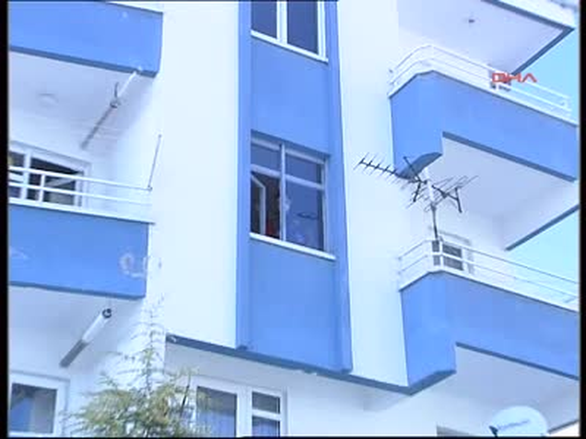 Eşini Öldürdü, İntihara Kalkıştı