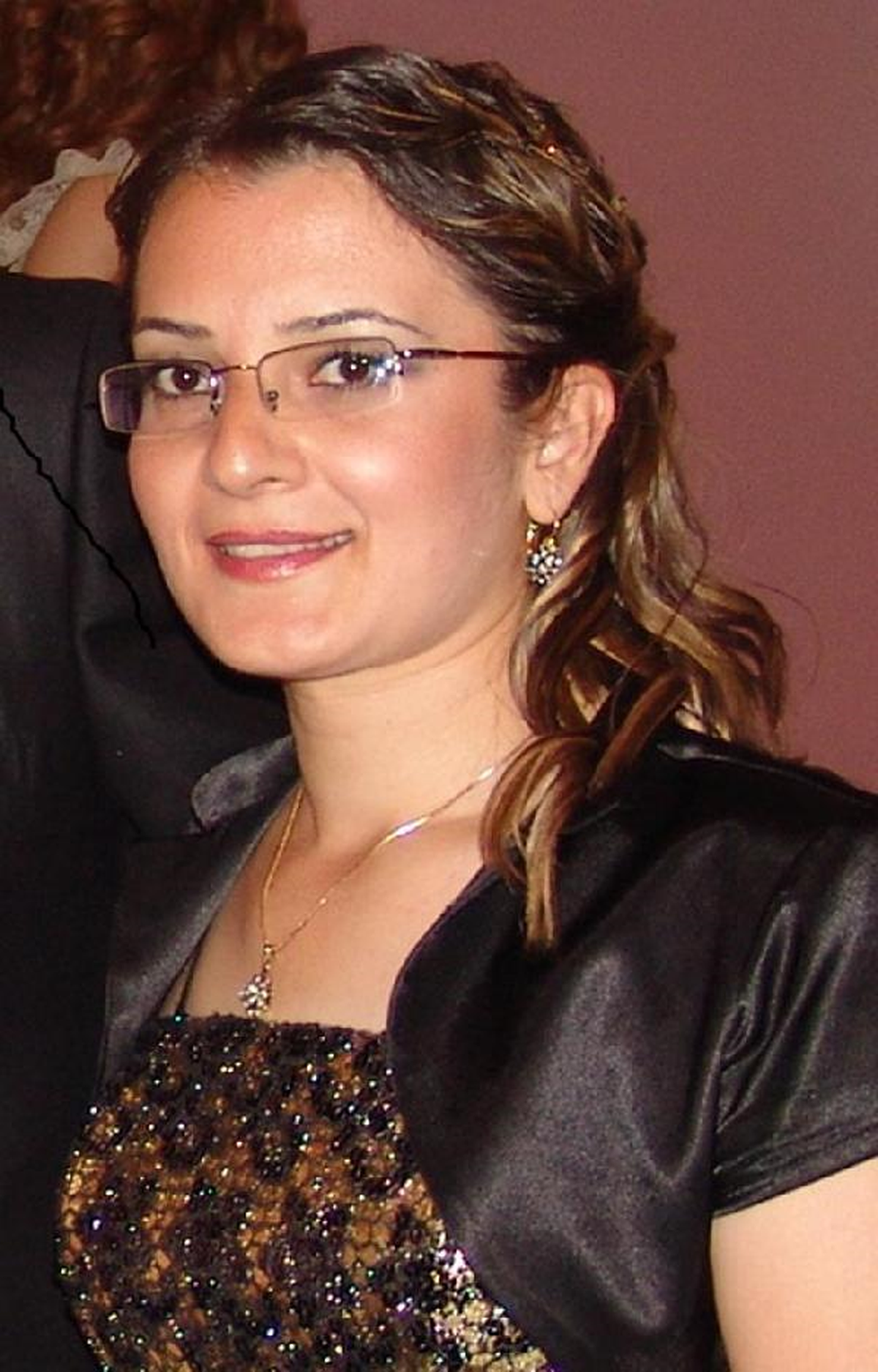 6 Aylık Hamile Öğretmen İntihar Etti