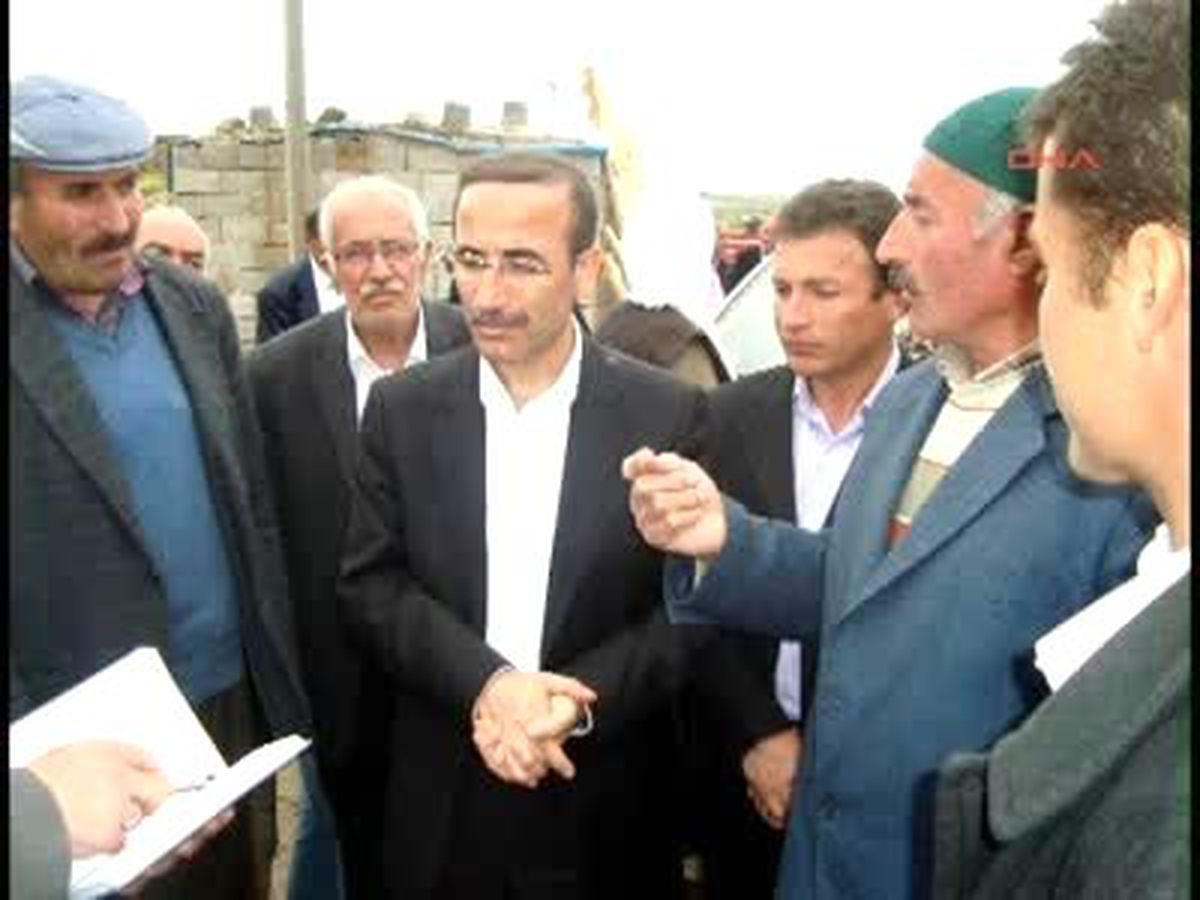 Ak Partili 2 Milletvekili Kazada Yaralandı