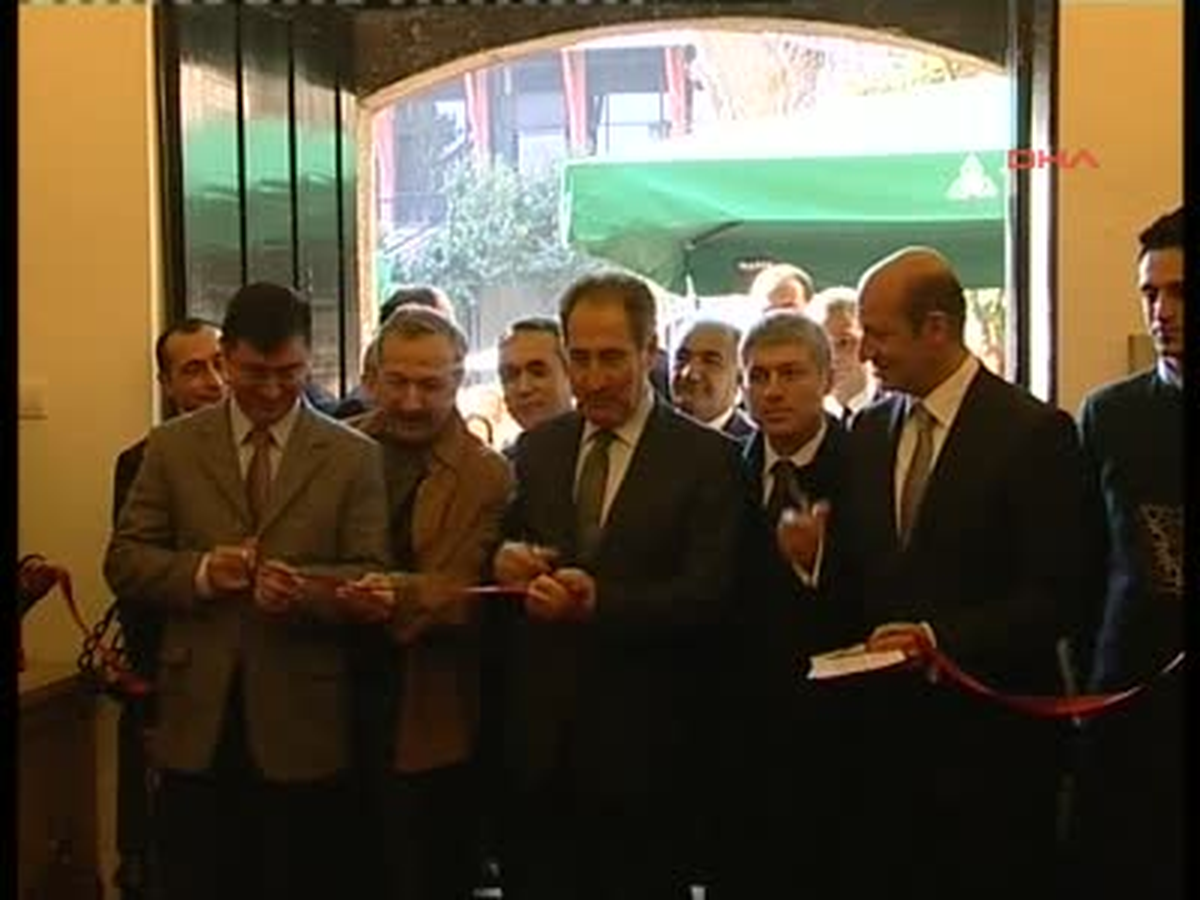 Bakan Günay "Müze Kahve"yi Açtı