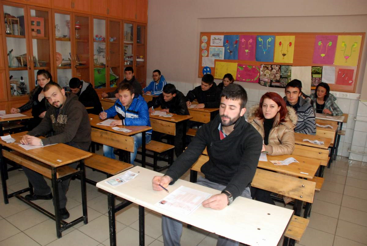 Bozüyük\'te Sürücü Adayları Ter Döktü