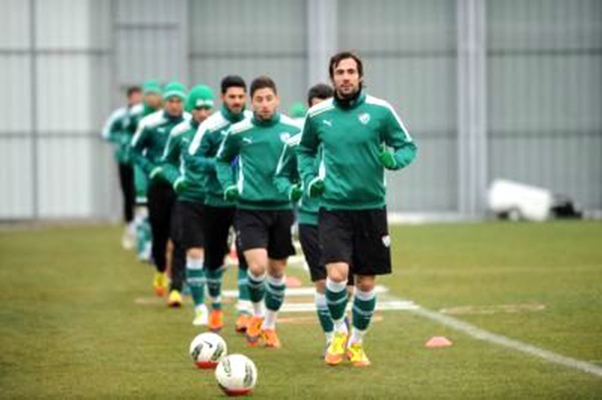 Bursaspor Kaybettiği Puanları Telafi Etmek İstiyor