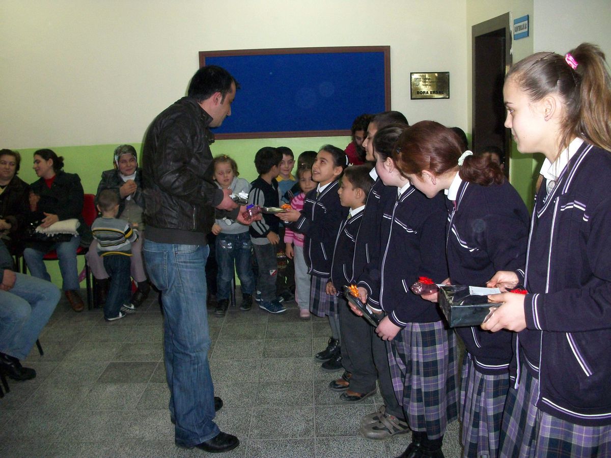 Hüseyi Anvi İlköğretim Okulu\'na İkad Desteği