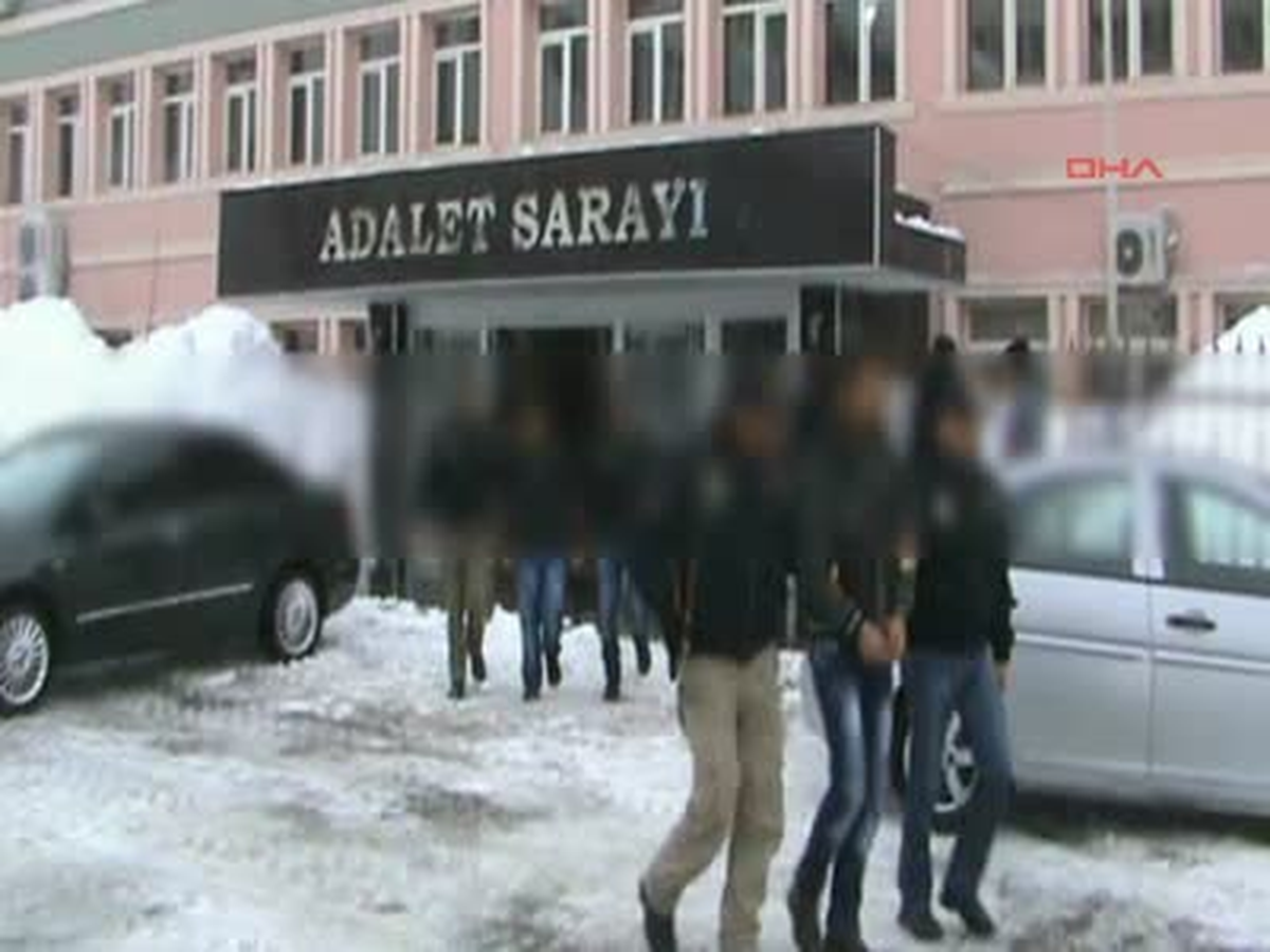 Malazgirt\'te Terör Örgütü Adına Eylem Yaptıkları İddiasıyla 2 Kişi Tutuklandı