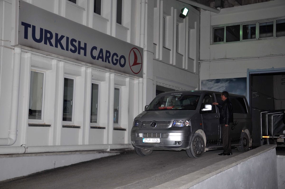 Patlamada Ölen Kadın Defnedildi