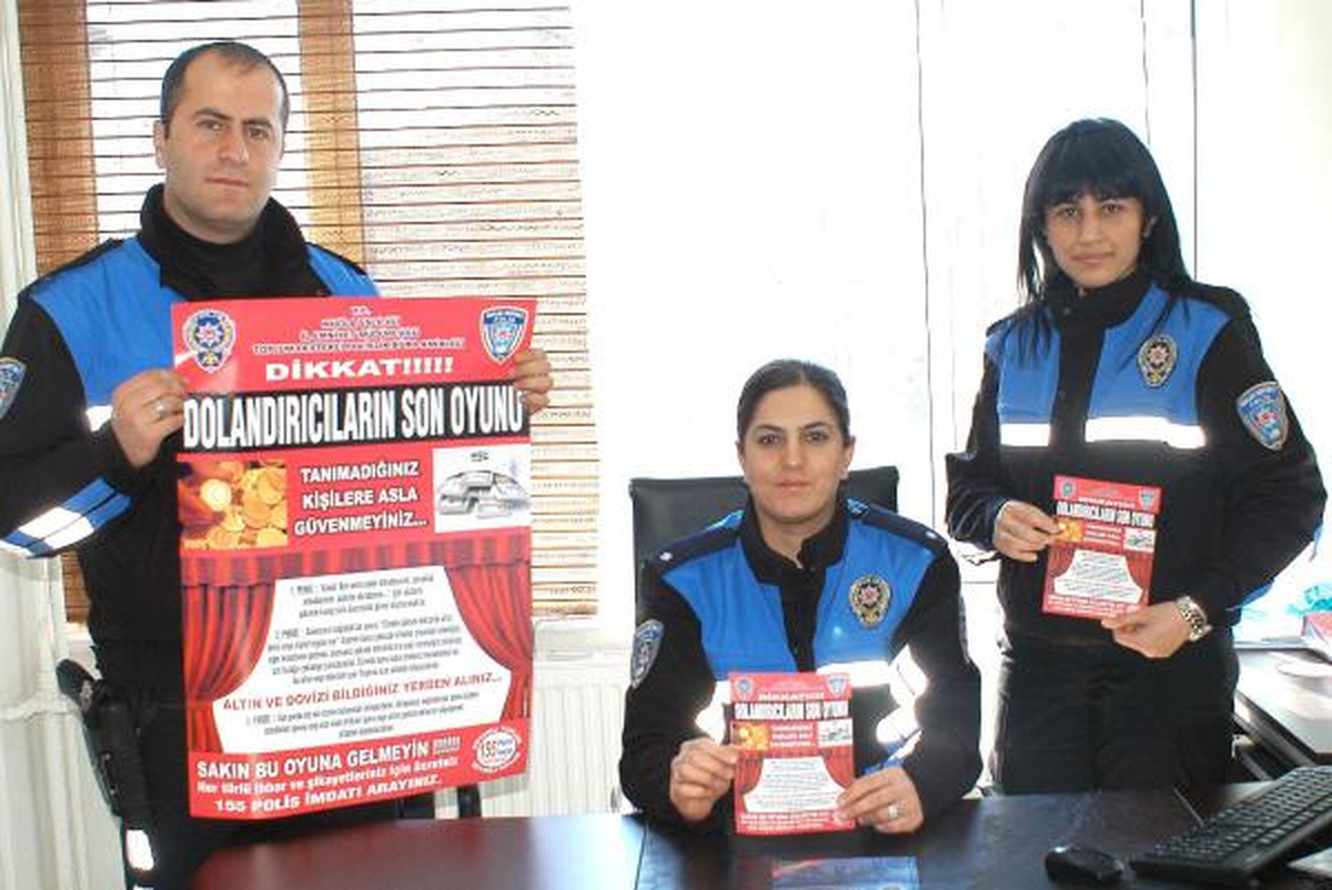 Polisten Broşürlü Dolandırıcılık Uyarısı