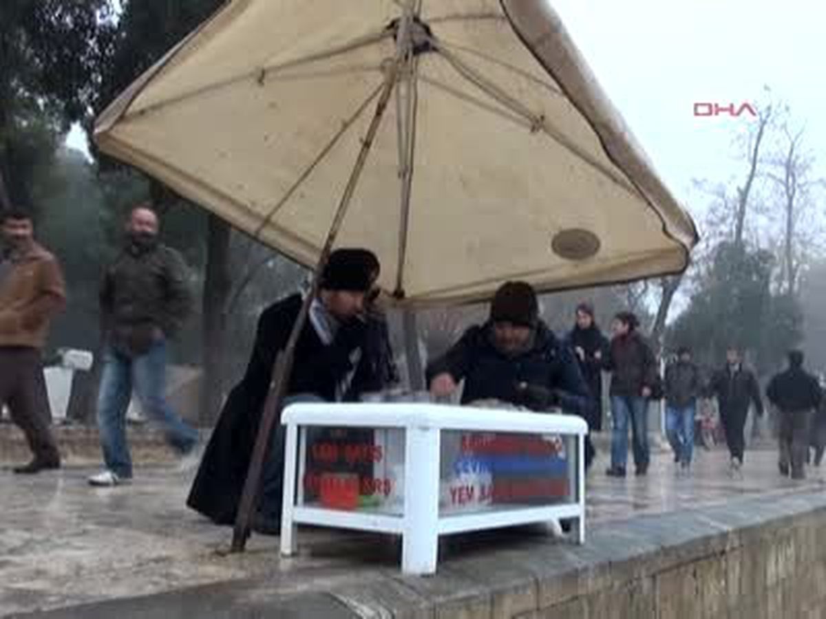 Tacizciyi, Seyyar Satıcı Kılığına Giren Polis Yakaladı