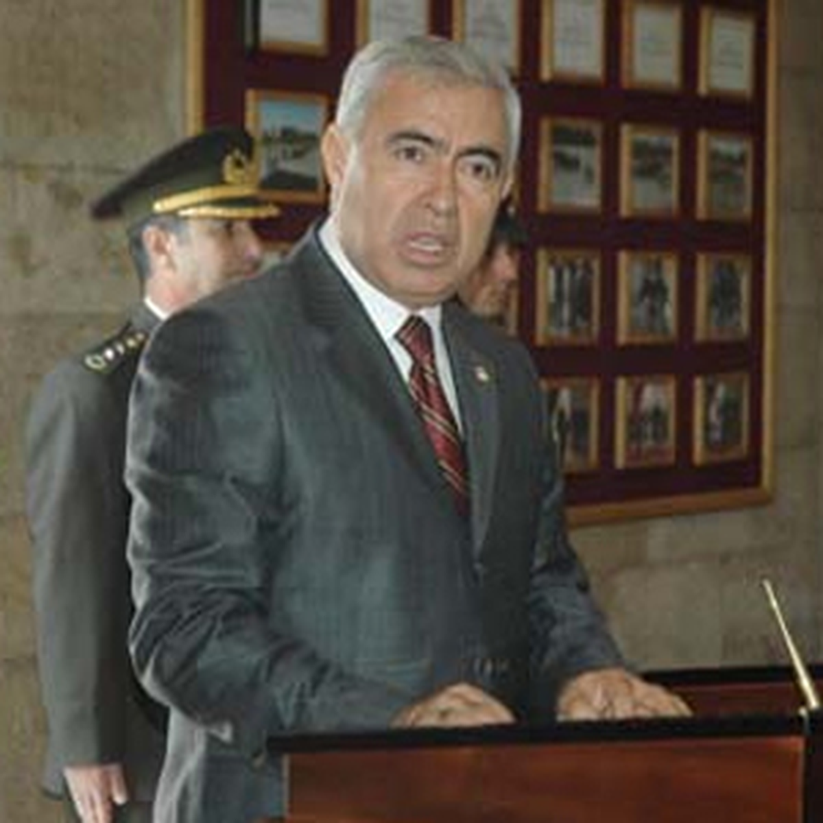 Thk\'dan Fransa\'ya "Paraşüt" Tepkisi