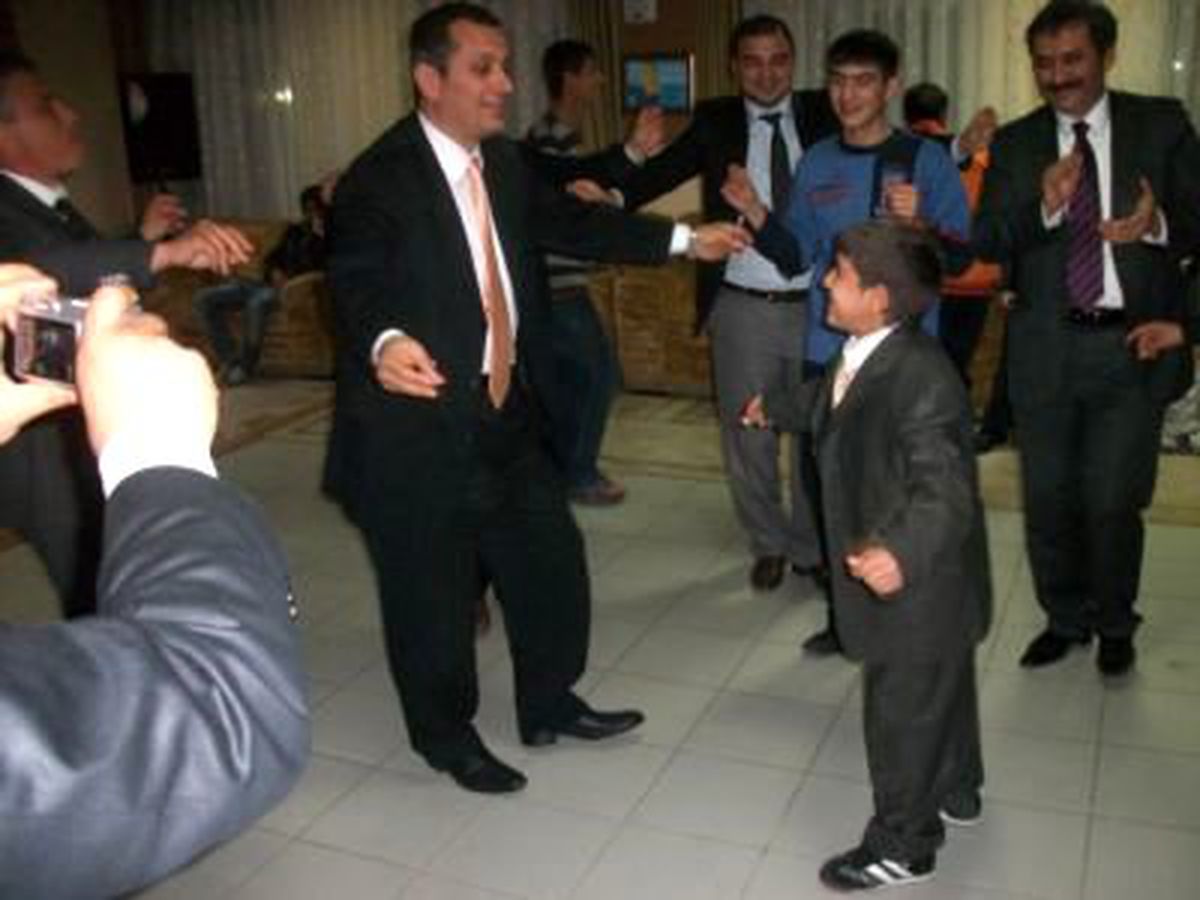 Yetiştirme Yurdu'nda Sıra Gecesi