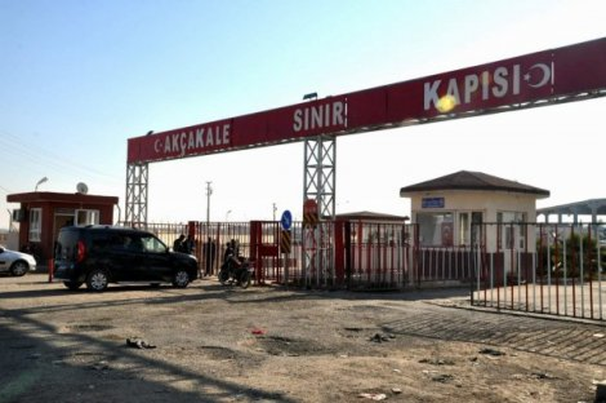 Akçakale Sınır Kapısı\'nda Suriye\'de Ölenler Anıldı