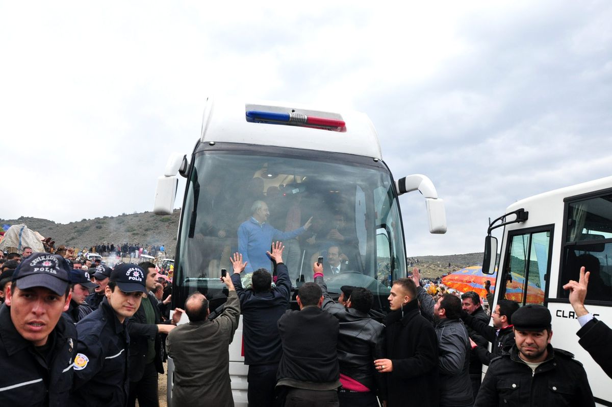 CHP Lideri Kılıçdaroğlu Milas\'ta Deve Güreşi İzledi