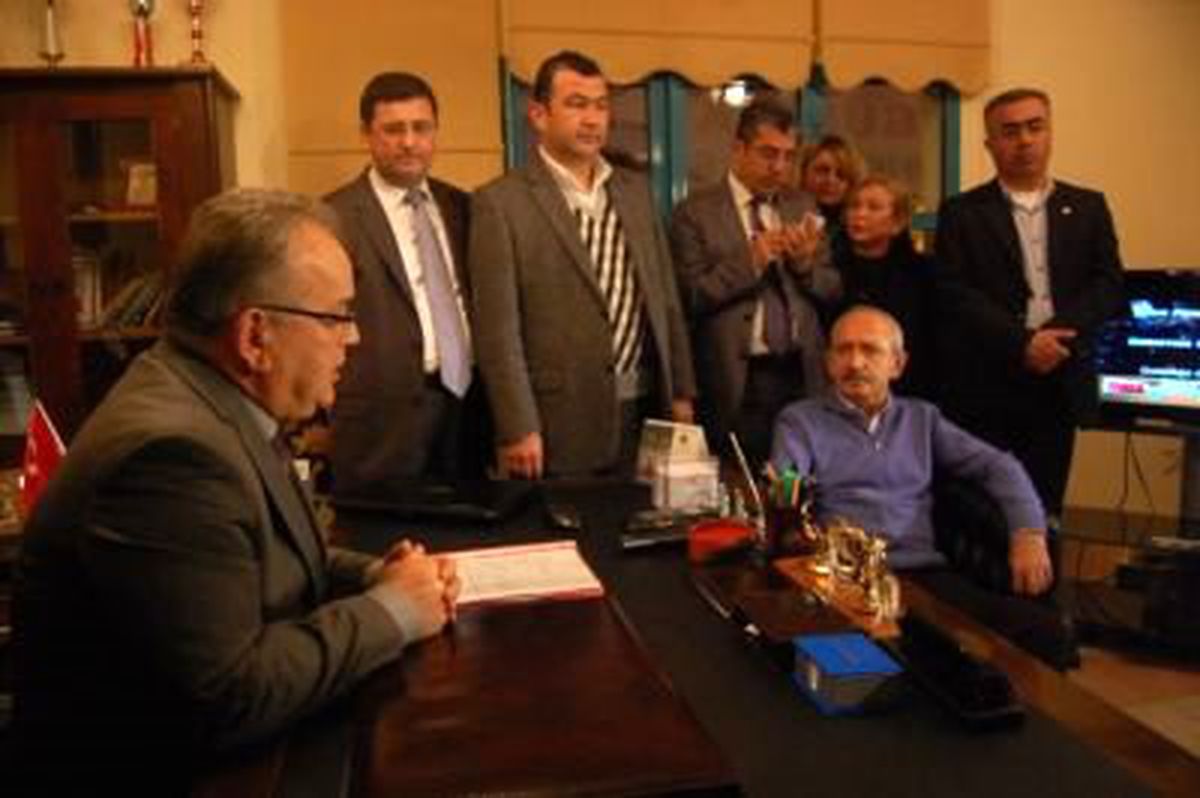 CHP Lideri Kılıçdaroğlu, Taziye Ziyaretinde Bulundu