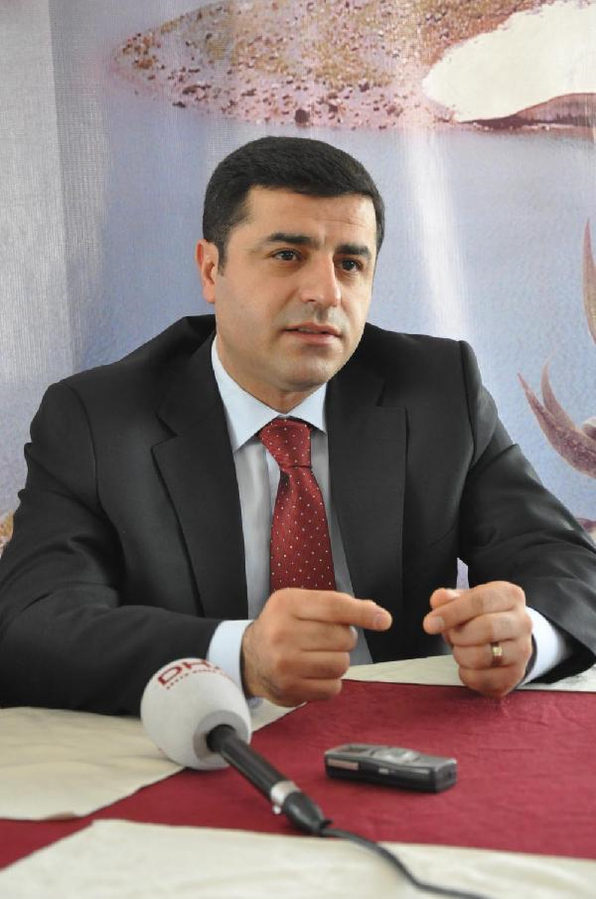 Demirtaş\'tan Flaş İddia