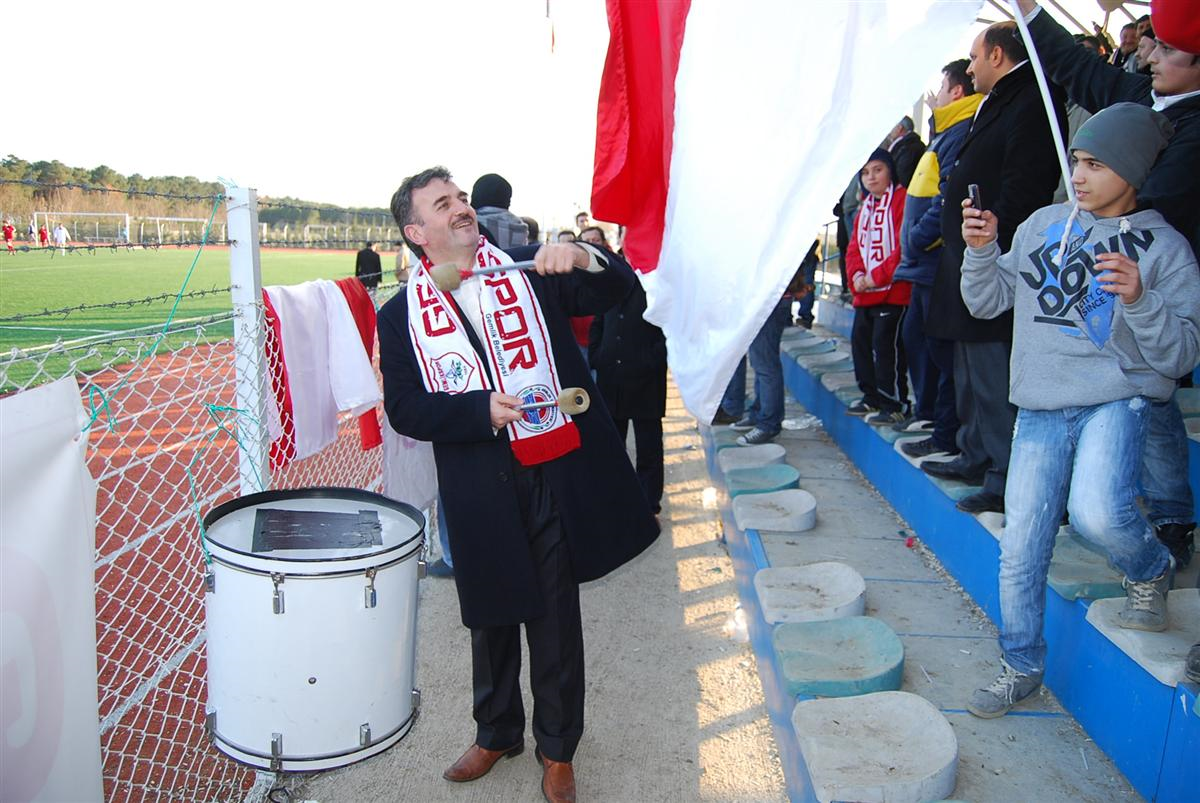 Gemlik Belediye Başkan Vekili Refik Yılmaz Tribün Lideri Oldu