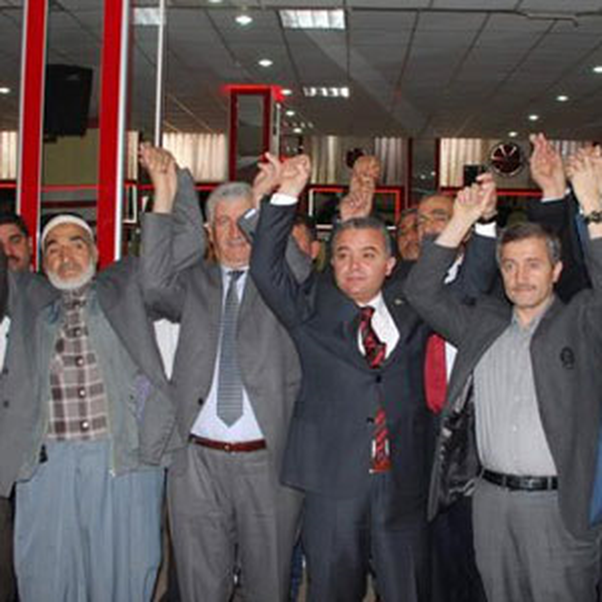 Husumetli İki Aileyi Köylüler Barıştırdı