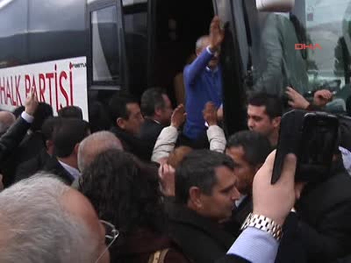Kılıçdaroğlu İzmir\'den Muğla\'ya Gitti