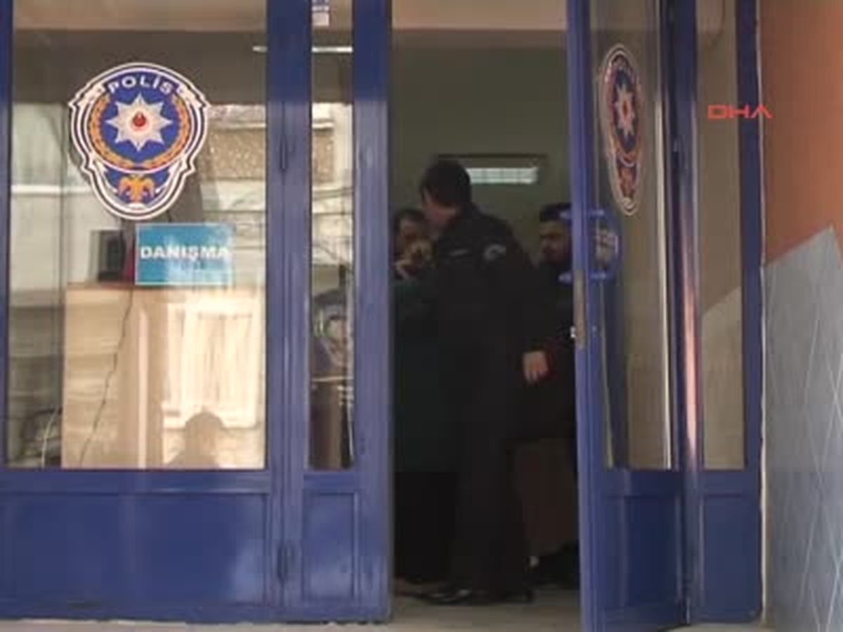 69 Ayrı Suçtan Sabıkalı Anne Ve Kızı Gözaltına Alındı