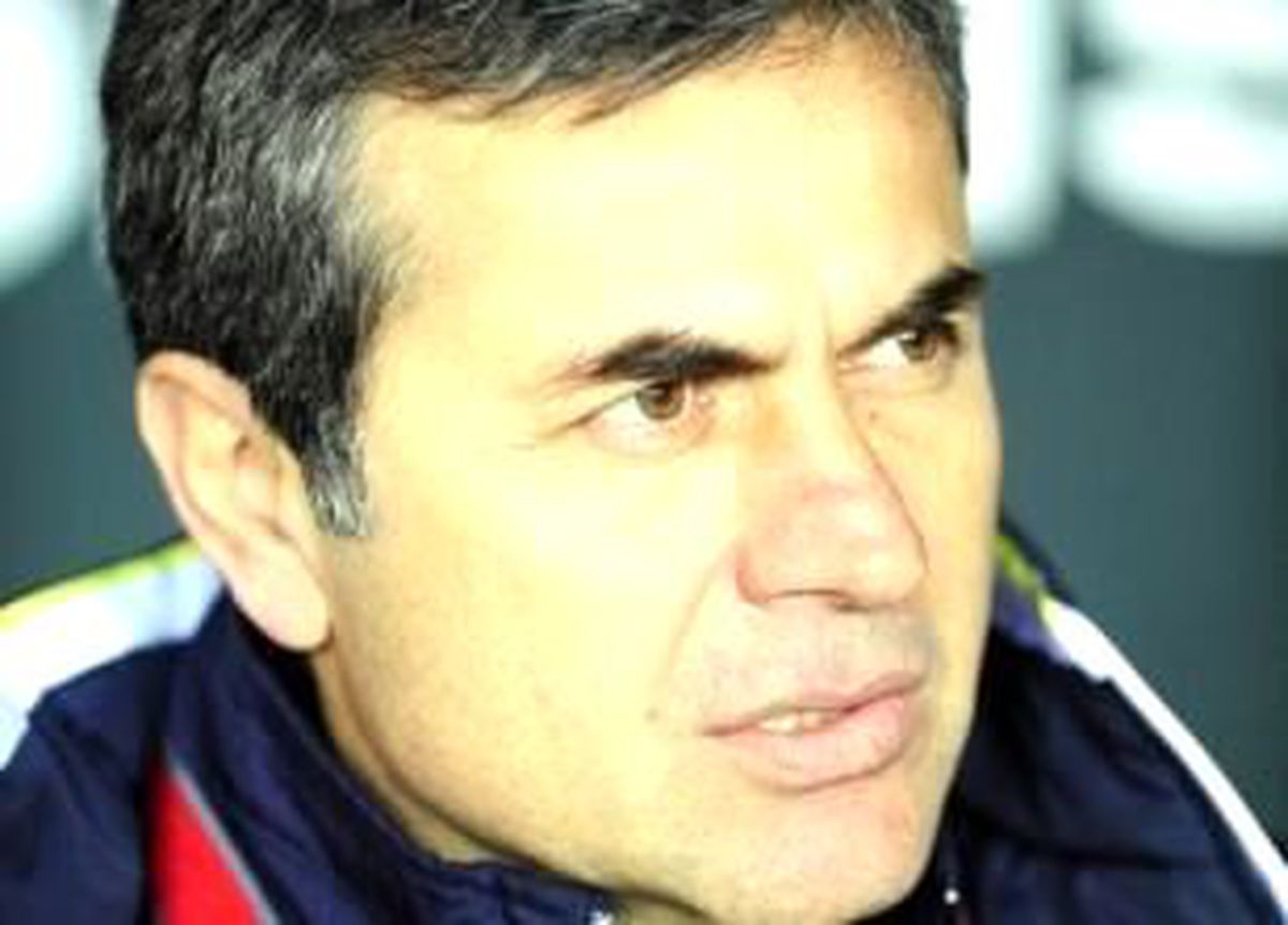 Kocaman, Bu İki İsmi Defterden Sildi!