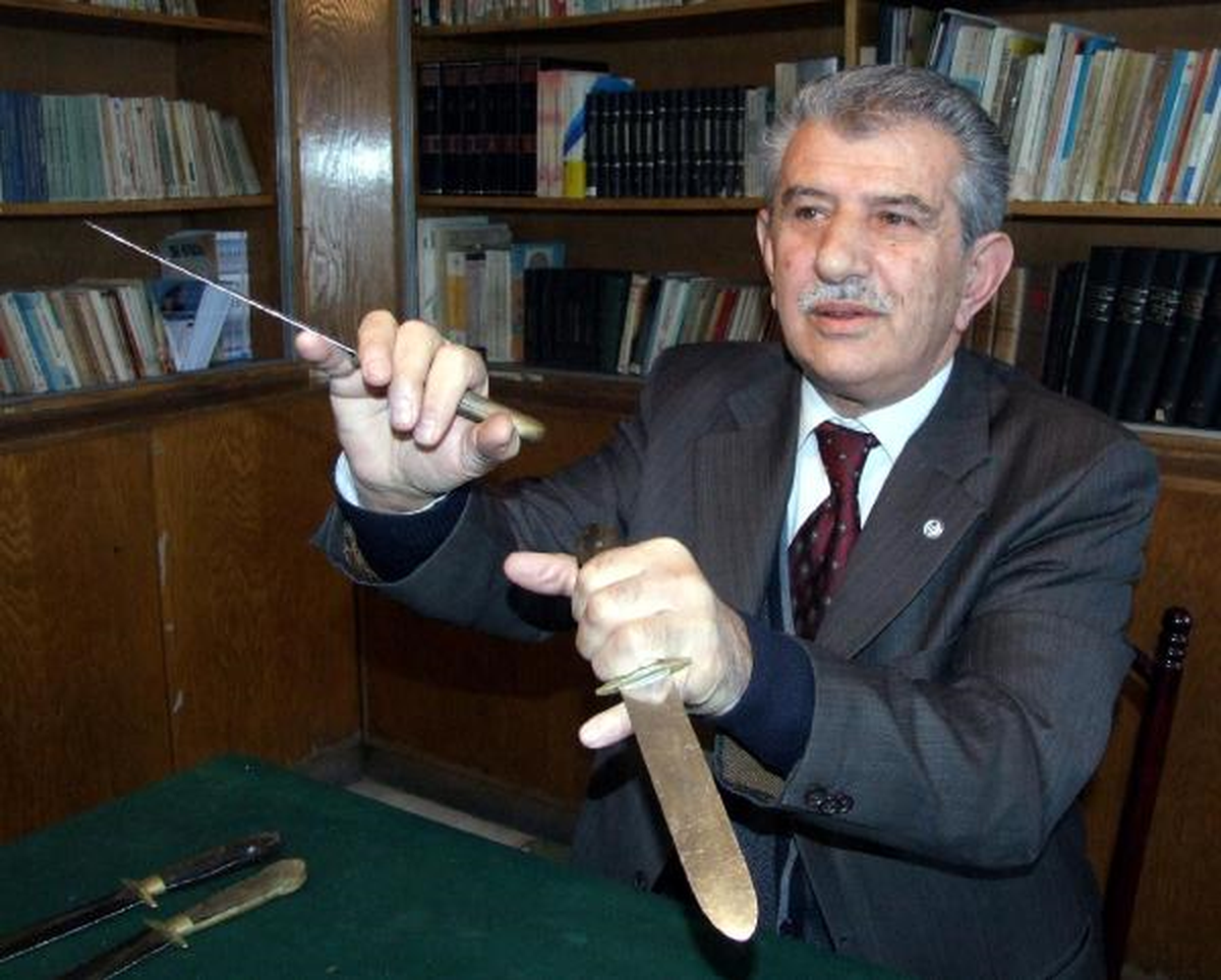 Meyve Bıçağıyla \'Hançer Barı\' Oynanmasına Tepki