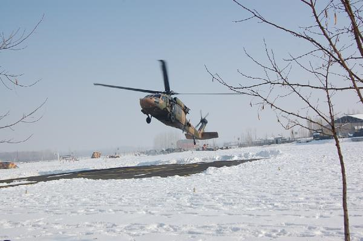 Operatörü, Yol Açması İçin Helikopterle Gönderdiler