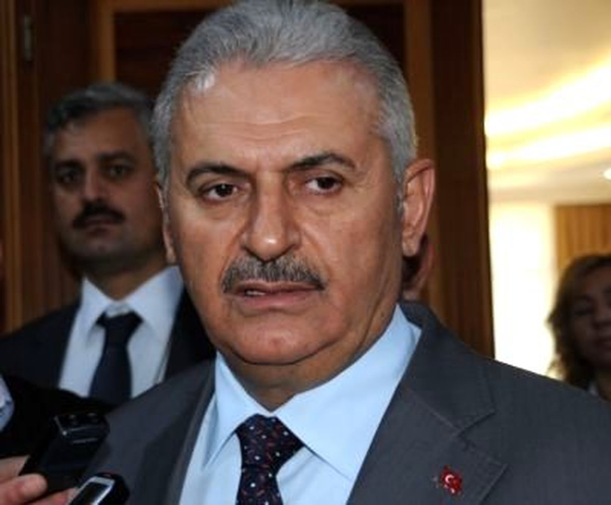 Bakan Yıldırım\'ın Sesi Kısıldı