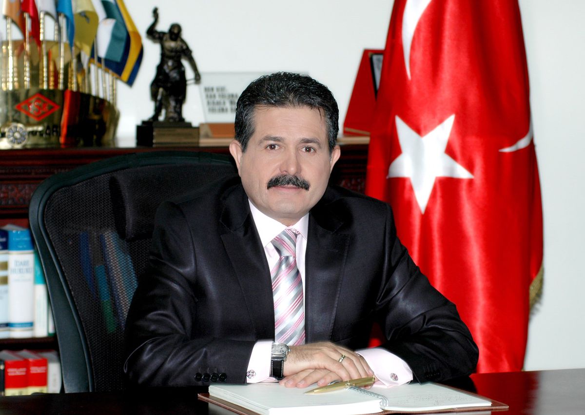 Başkan Berberoğlu\'ndan Sevgililer Günü Mesajı