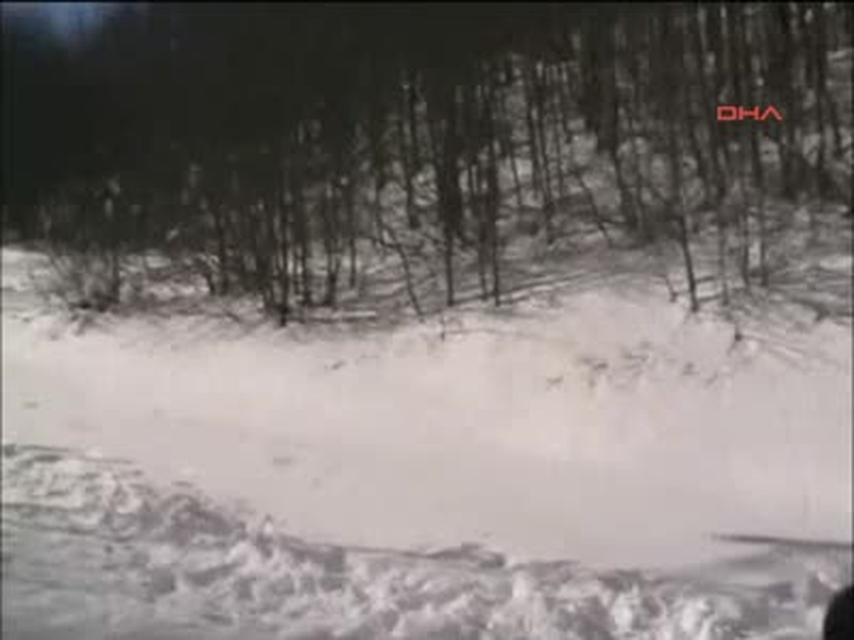 Başkentlinin Hafta Sonu Buz Tutan Mogan ve Eymir Keyfi