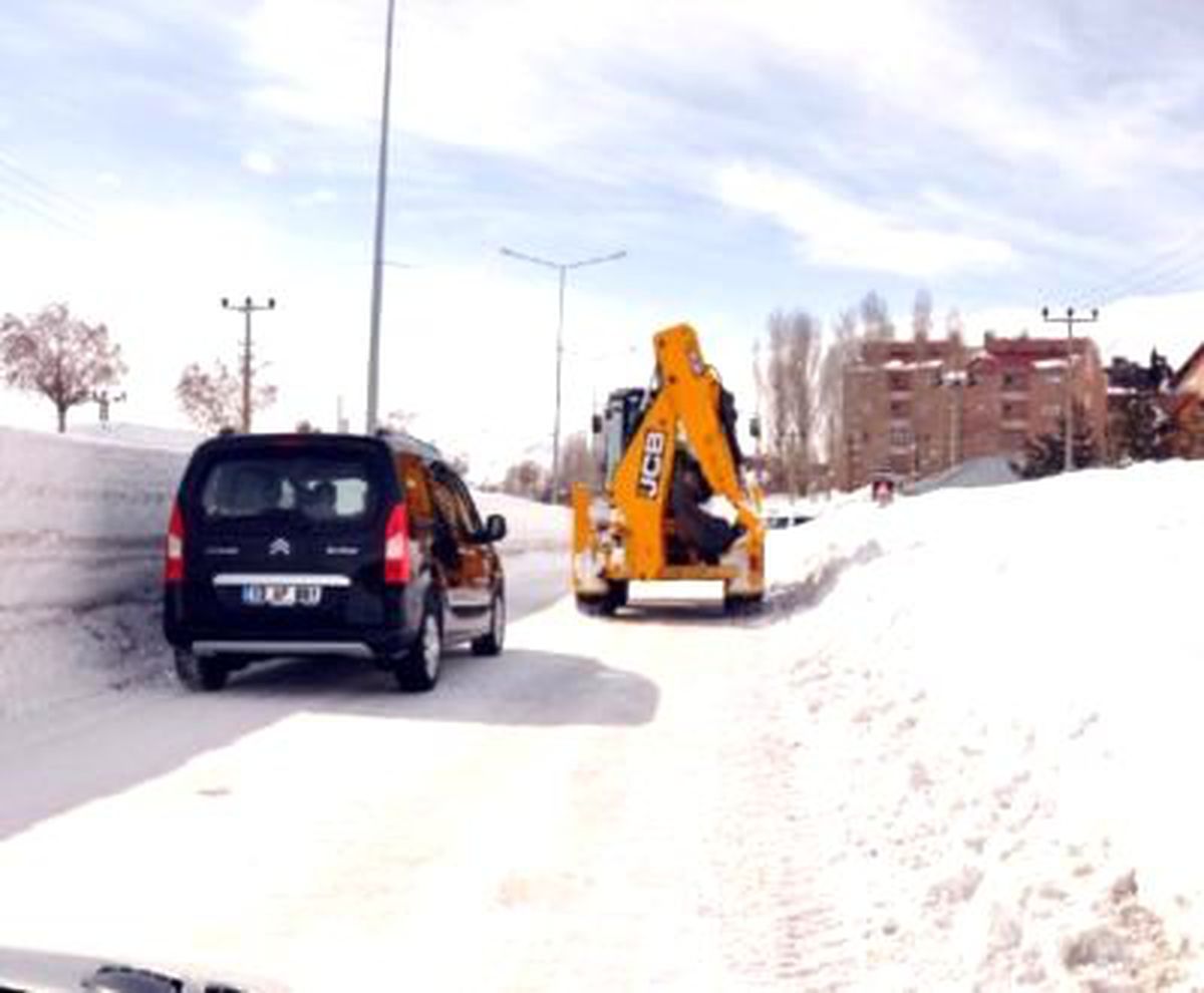 Bitlis\'te 161 Köy Yolu Ulaşıma Kapalı