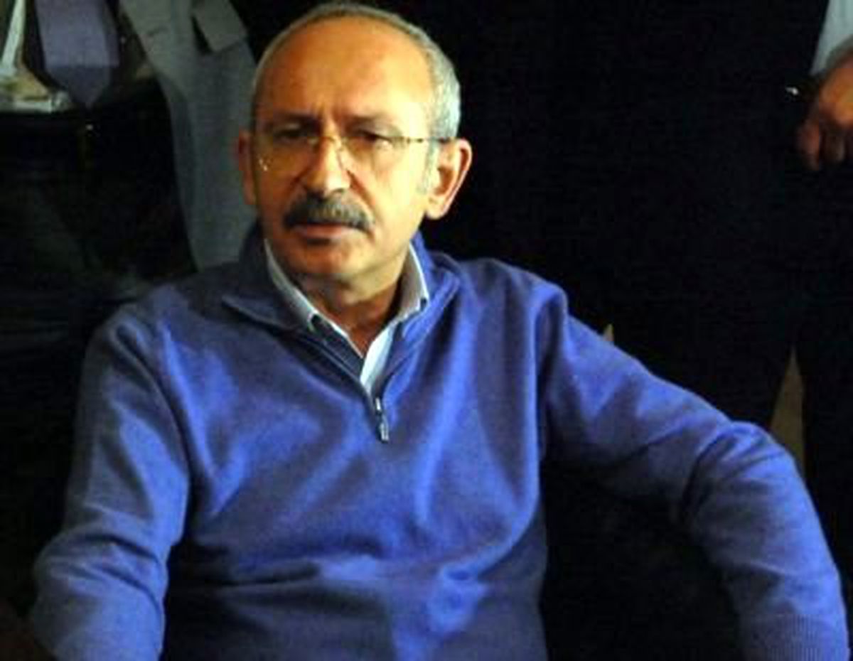 CHP Lideri Kılıçdaroğlu, Cömert Ailesi\'ne Taziye Ziyaretinde Bulundu