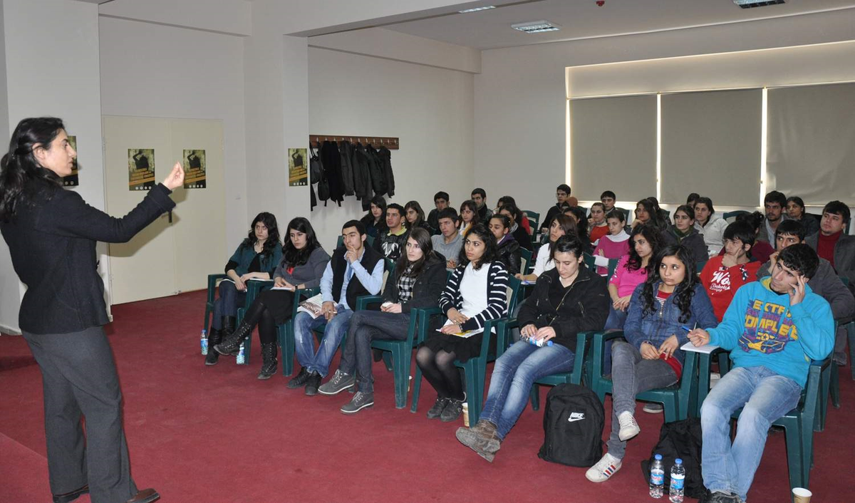 Diyarbakır\'da \'Toplumsal Cinsiyet\' Eğitimi