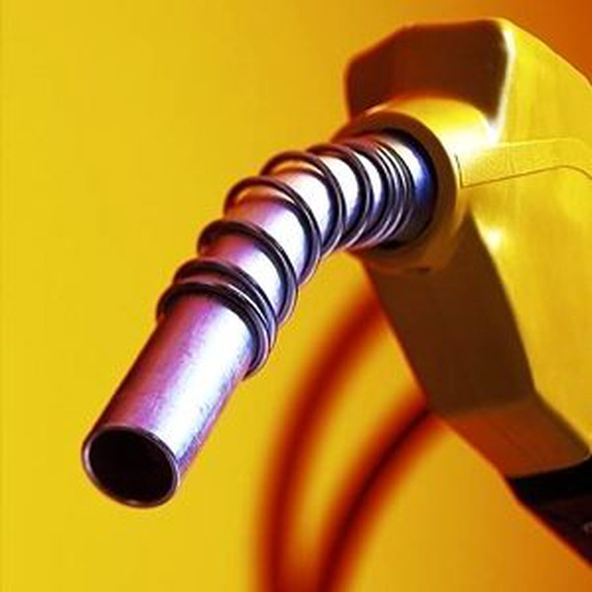 Ham Petrolünün Varil Fiyatı 100 Dolar Oldu