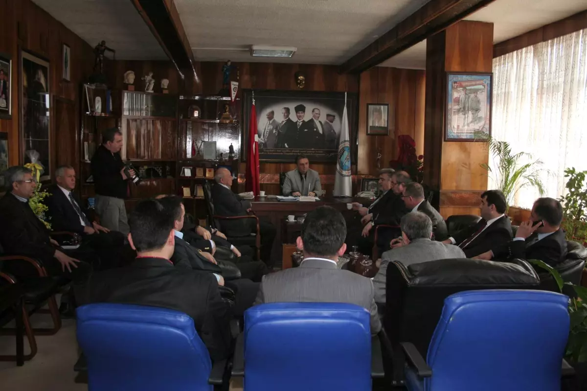 Hema Yöneticileri, Gmis\'i Ziyaret Etti