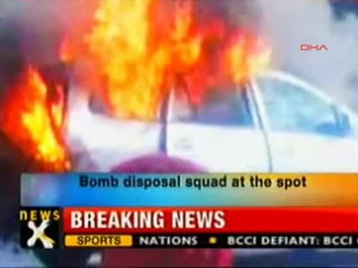 Hindistan\'da İsrailli Diplomatın Aracına Bombalı Saldırı