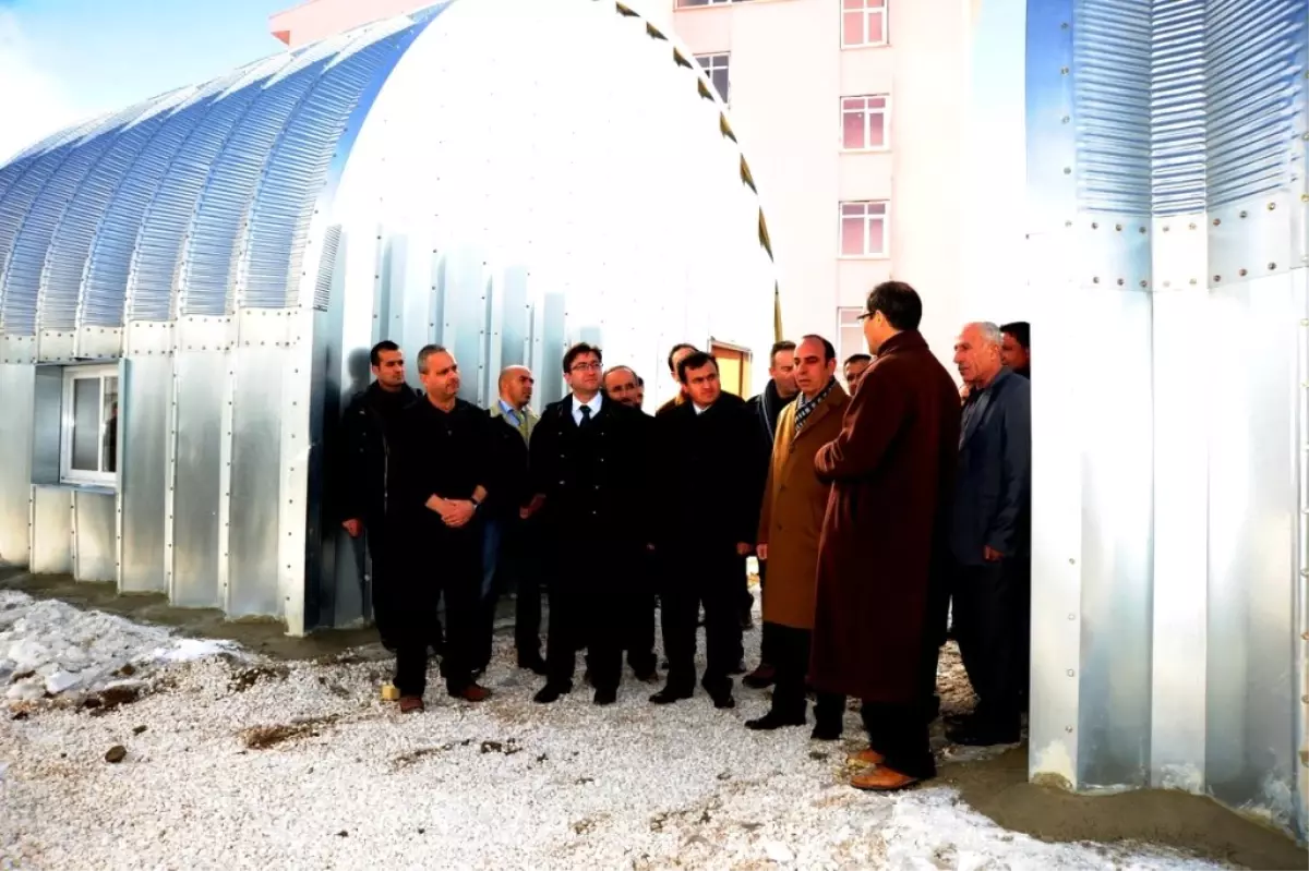 İsrail Heyeti Van'da Yaptırdığı Konutları İnceledi