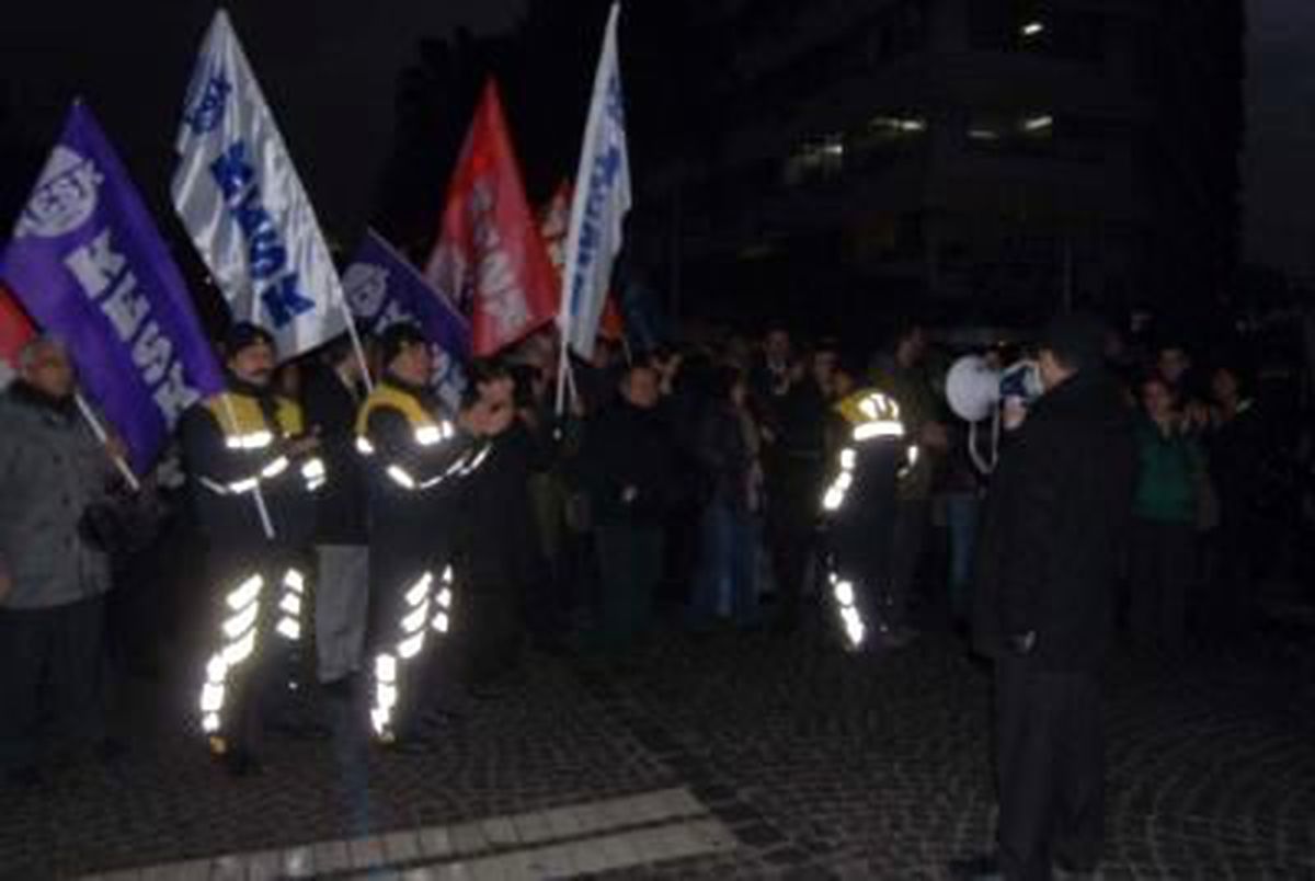 İzmir\'de Kck Operasyonuna Tepki