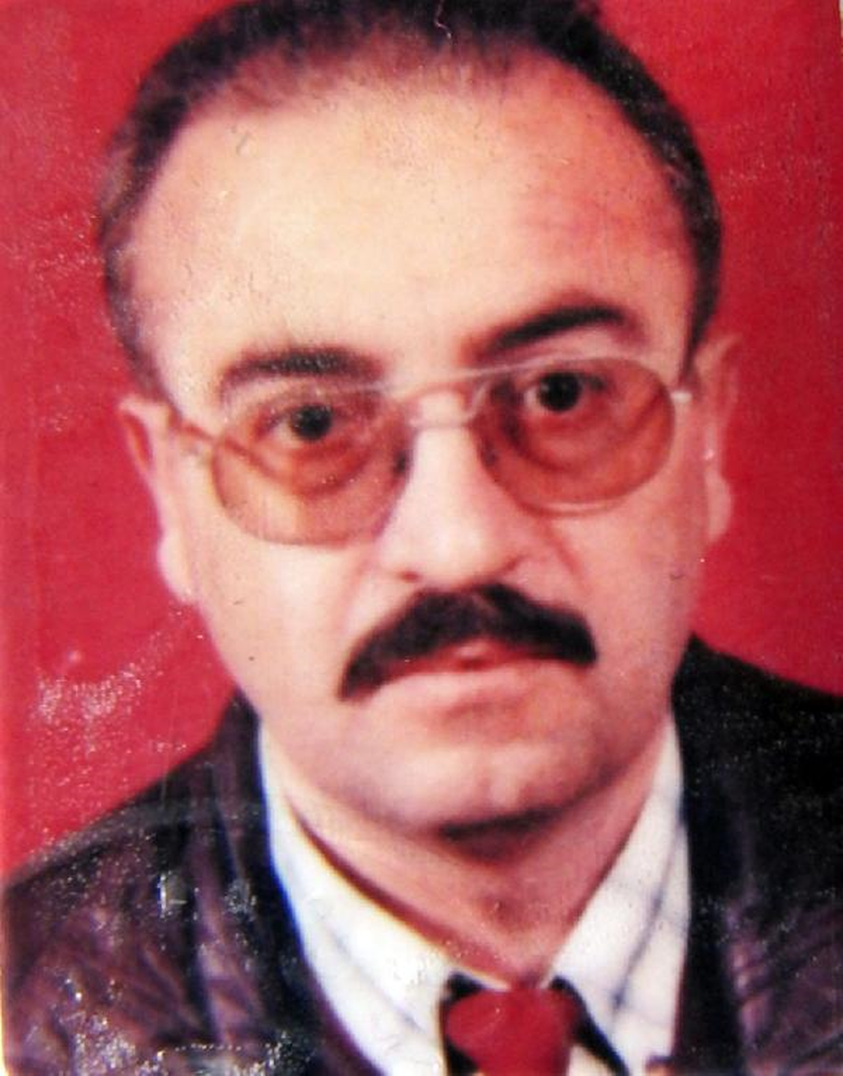 Kahvaltı Sofrasında Tartıştığı Eşini Baltayla Öldürdü