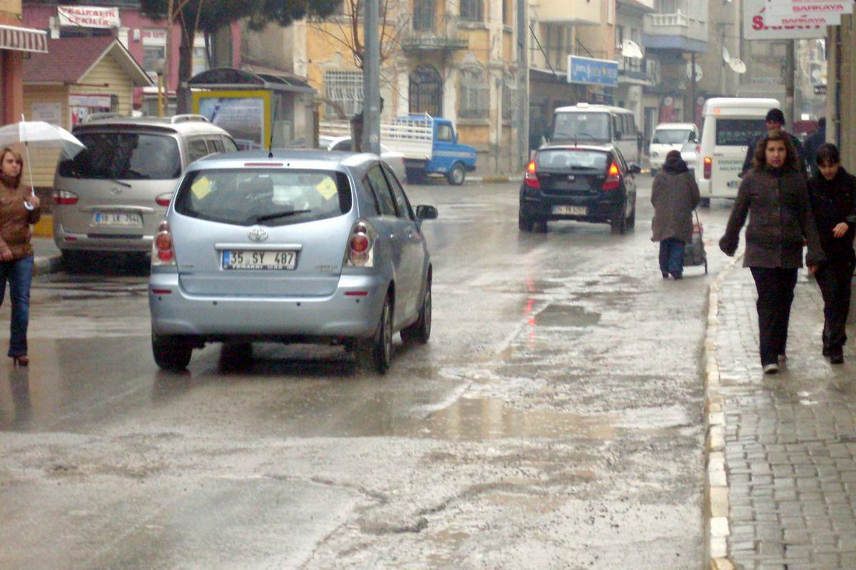 Karayolları Yetkililerinin Bu Duruma Mutlaka El Atması Lazım!