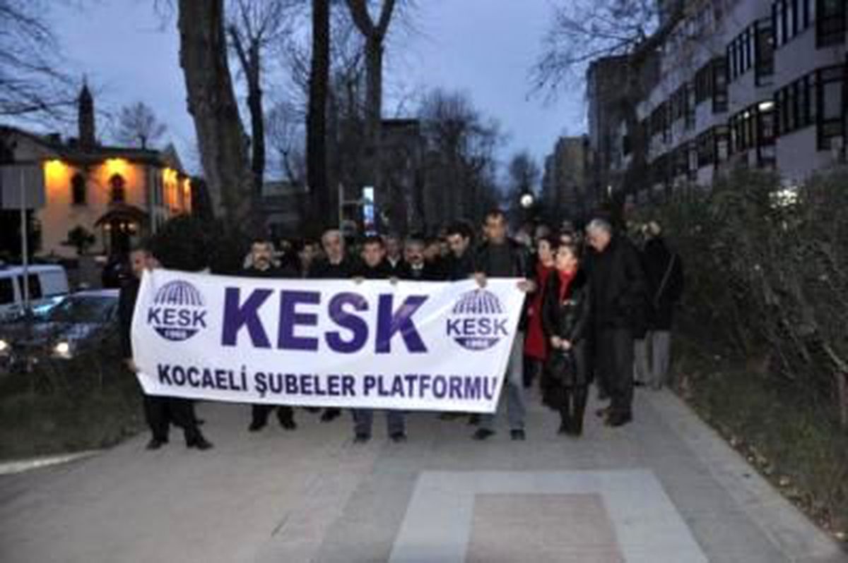 Kocaeli\'de Kesk Üyeleri, Gözaltıları Protesto Etti