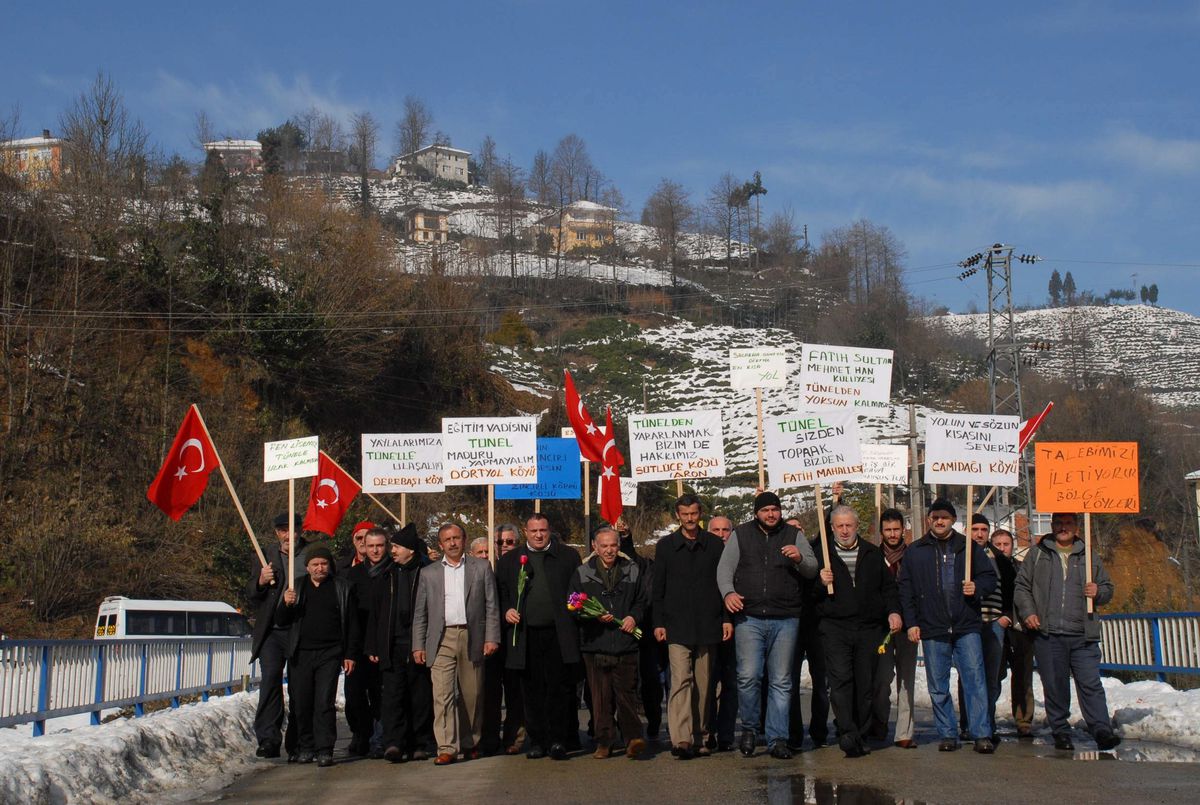 Köylülerin Tünel Eylemi