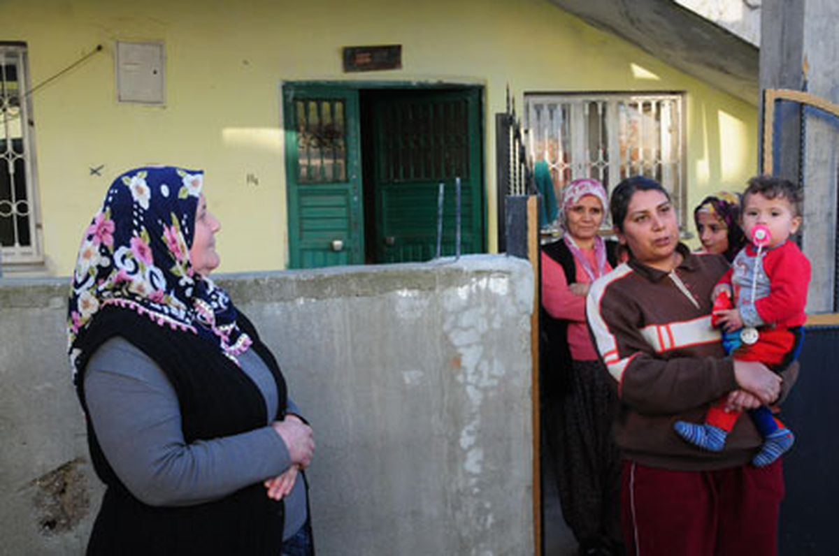 Mahalleye Parke Taşı ile Kaplanıyor