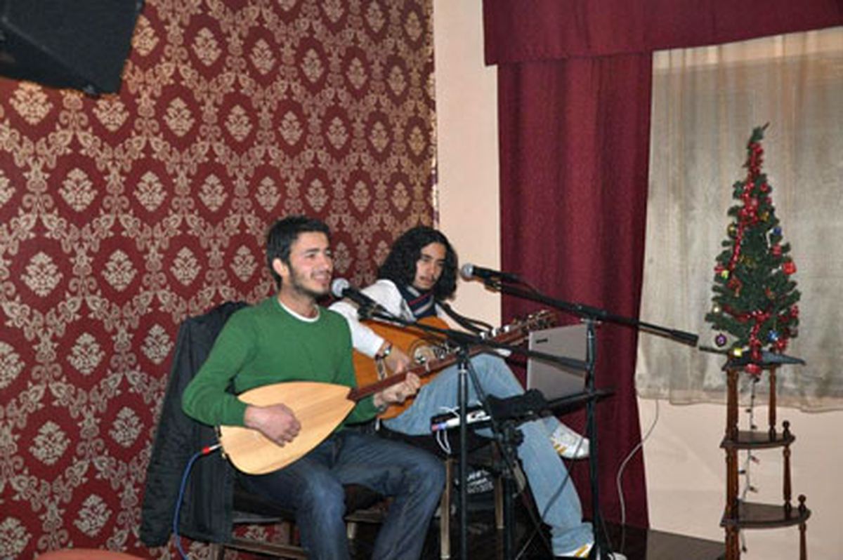 Sazende Cafe de Sevgililer Günü